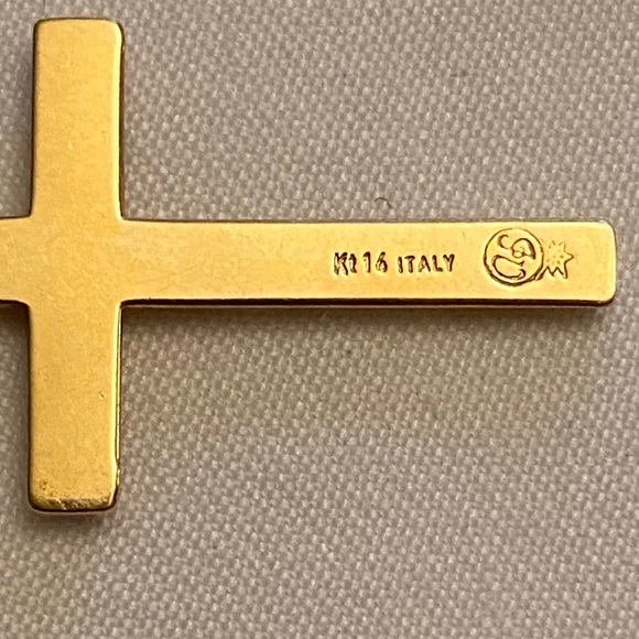 Solid 16 K Yellow Gold Cross Pendant 1.34" L Italy Religious Icon 2.19 Grams - Picture 4 of 8